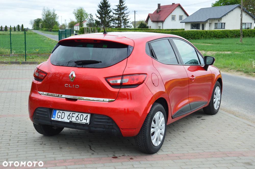 Renault Clio - 8