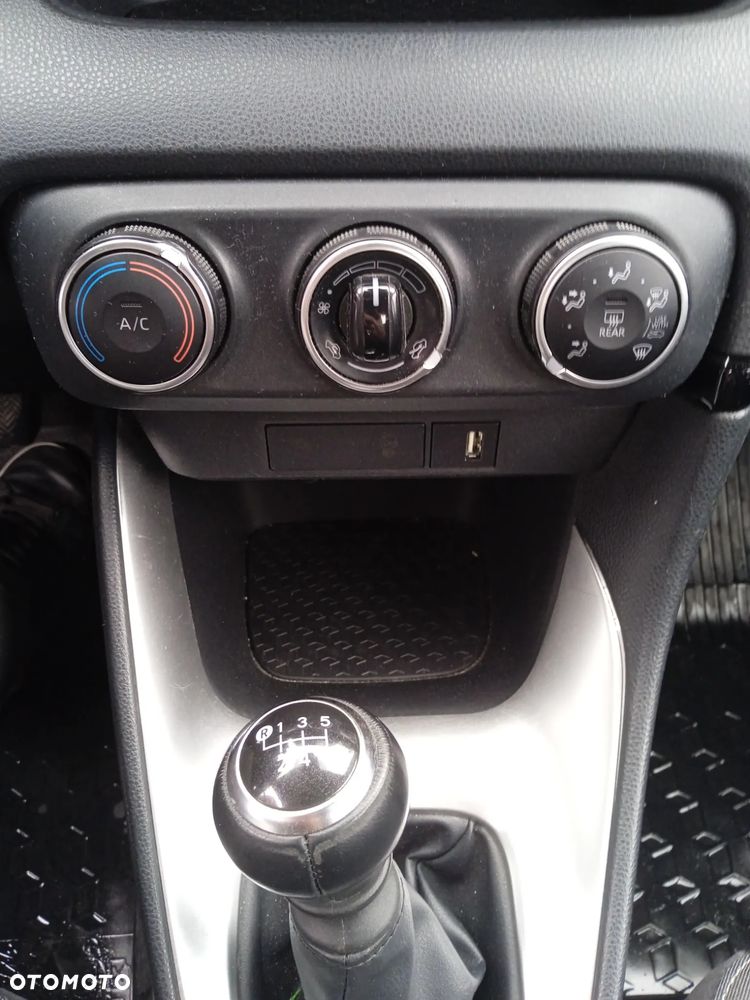 Toyota Yaris 1.5 Executive - 19