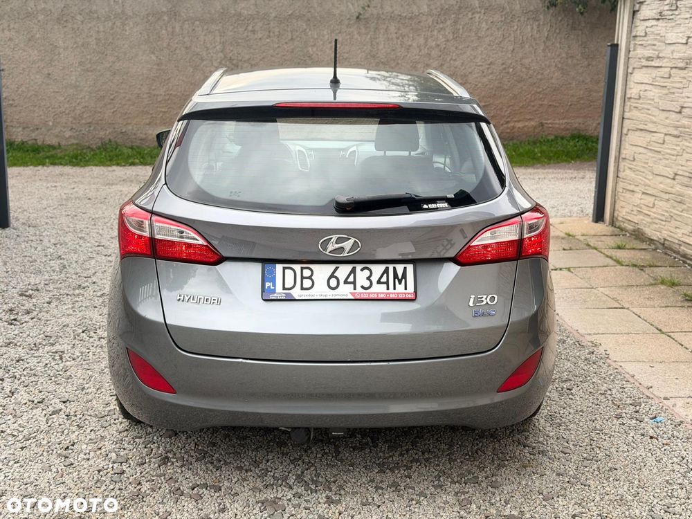 Hyundai i30 blue 1.6 CRDi Style - 20