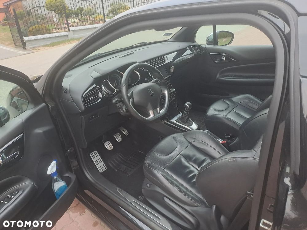 Citroën DS3 1.6 THP SportChic - 8