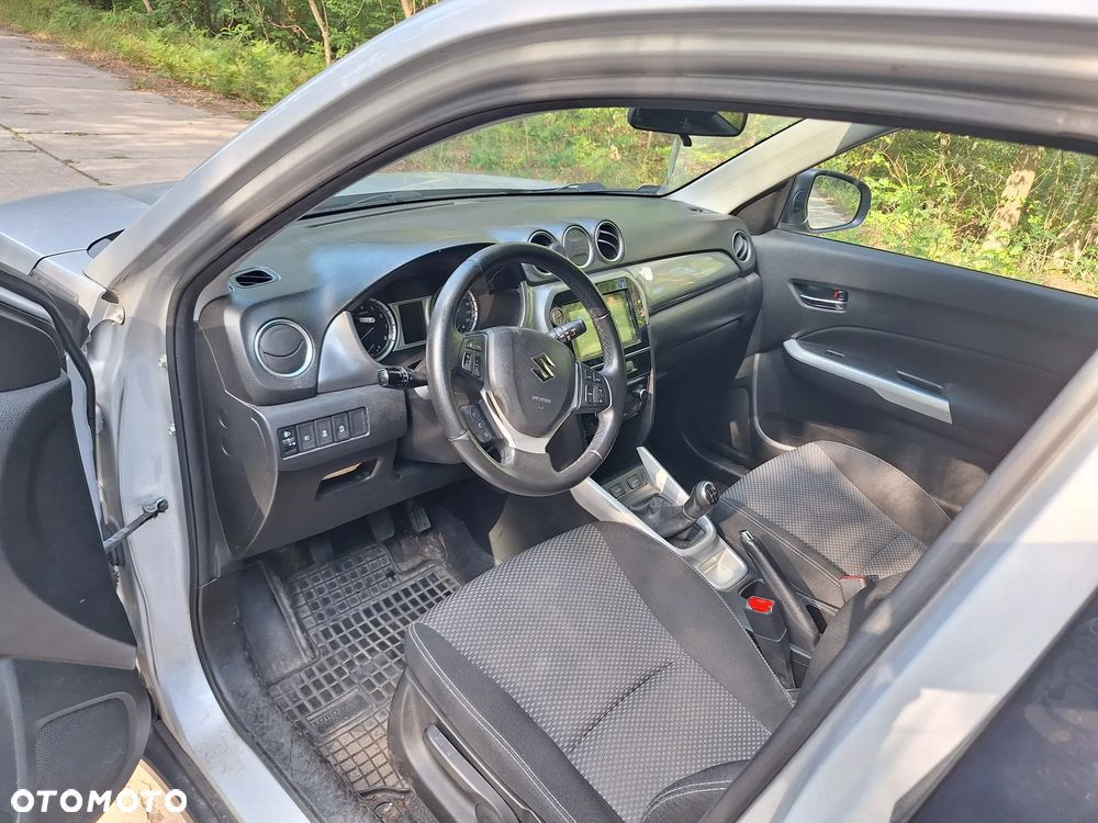 Suzuki Vitara 1.6 Premium 2WD - 8
