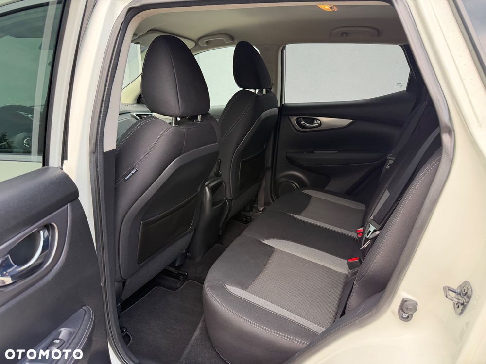 Nissan Qashqai 1.5 dCi N-Connecta - 7