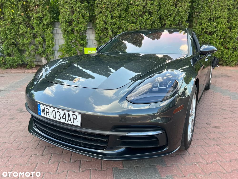 Porsche Panamera 4 - 4