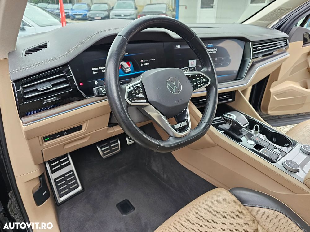 Volkswagen Touareg V6 TDI 4MOTION R-Line - 21