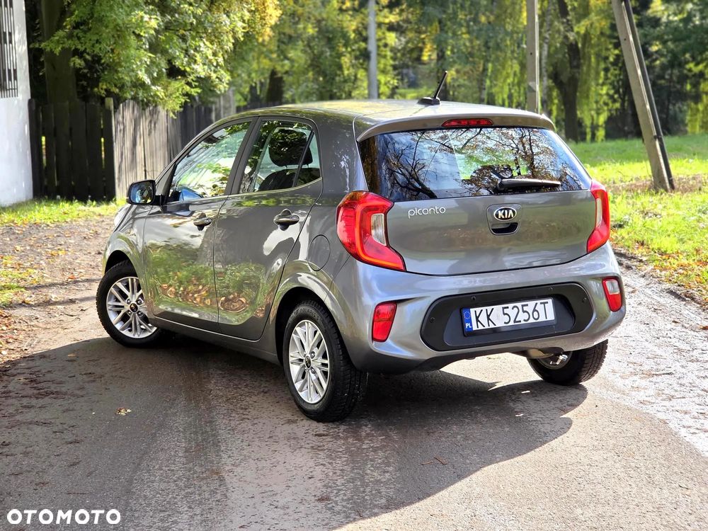 Kia Picanto 1.0 L - 4