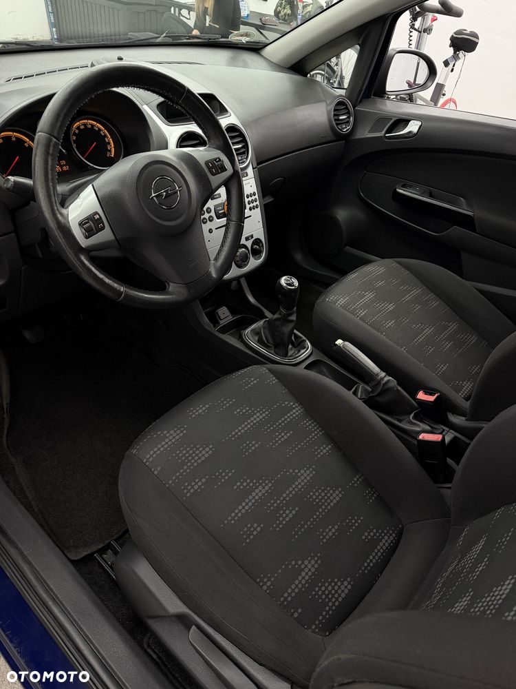 Opel Corsa - 3