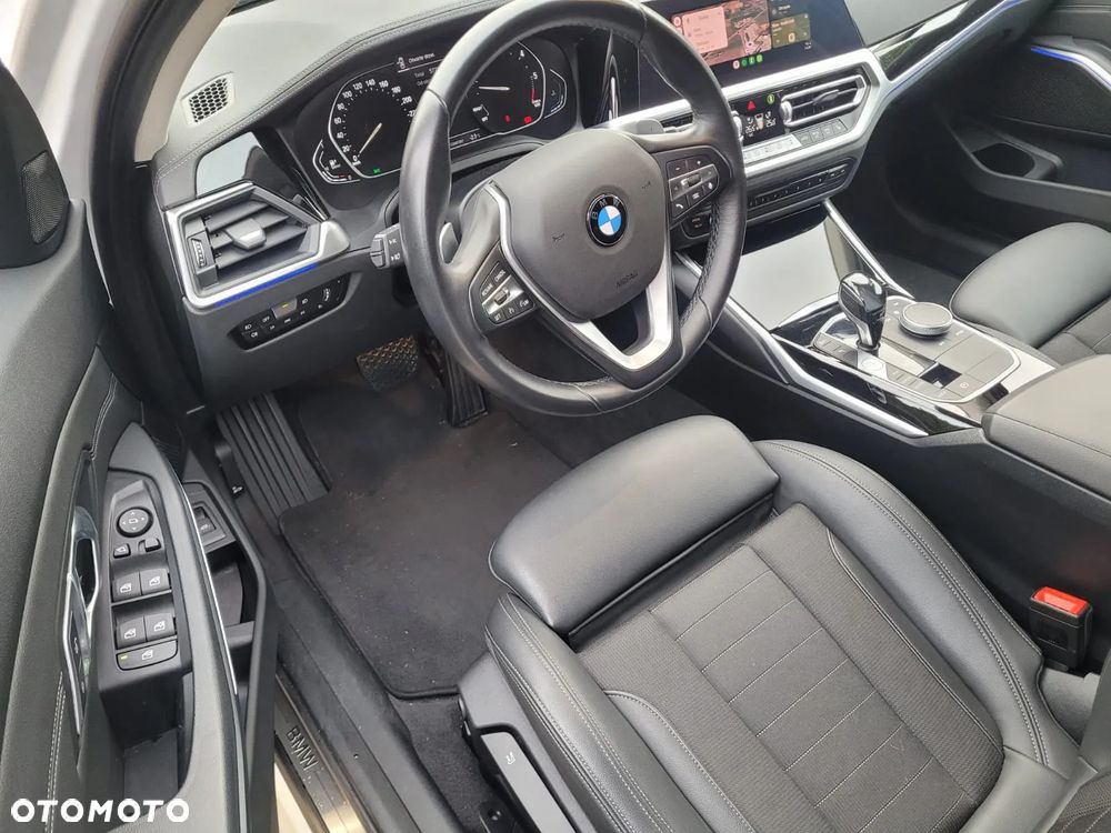 BMW Seria 3 320d Edition M Sport Shadow - 2