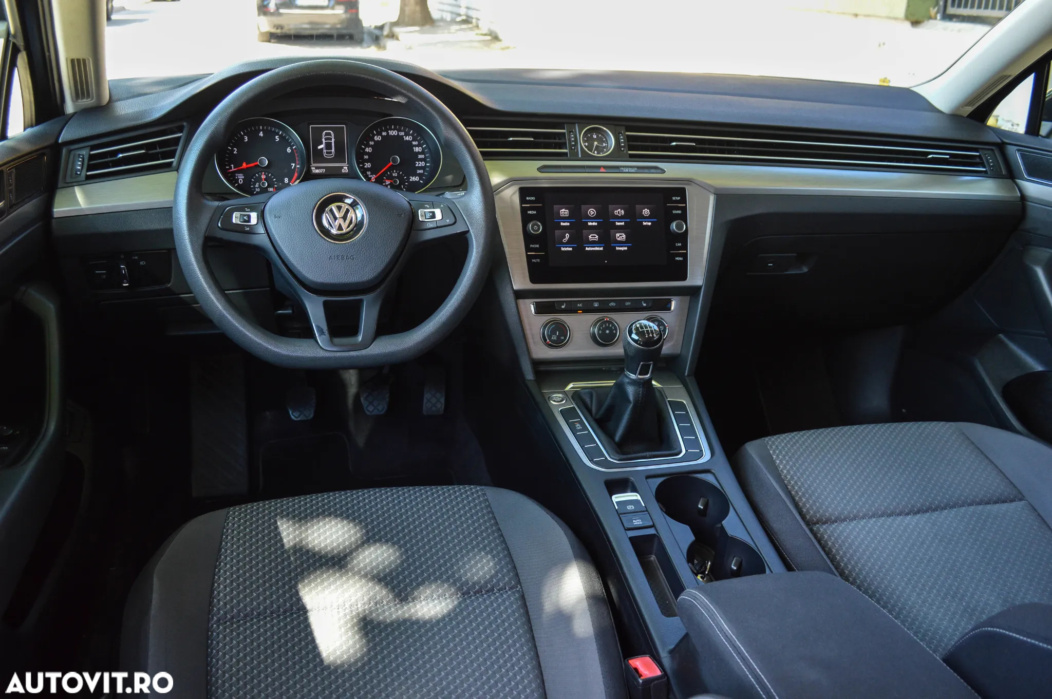 Volkswagen Passat 1.4 TSI (BlueMotion Technology) Trendline - 23