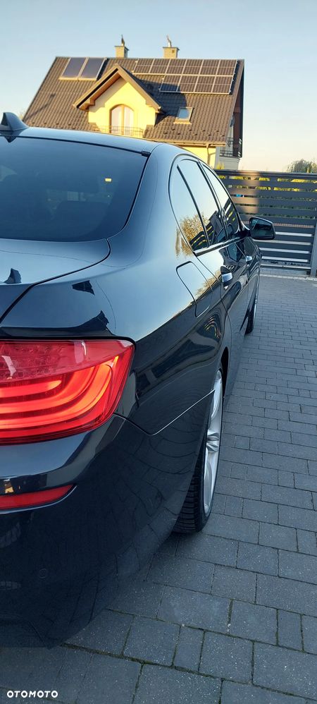 BMW Seria 5 525d Sport-Aut - 19