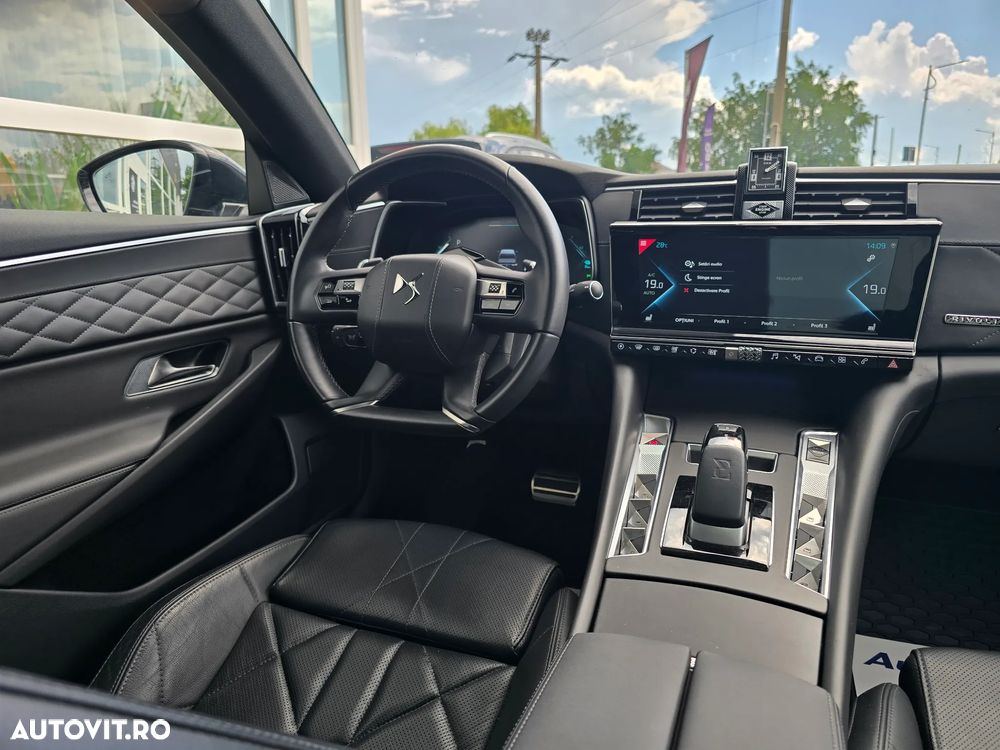 DS Automobiles DS 9 1.6 PHeV FWD 250 EAT8 PERFORMANCE Line + - 22