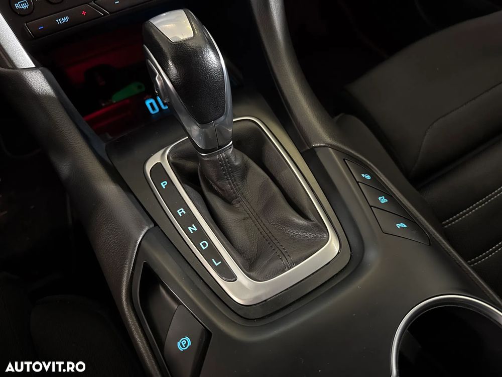 Ford Mondeo - 16