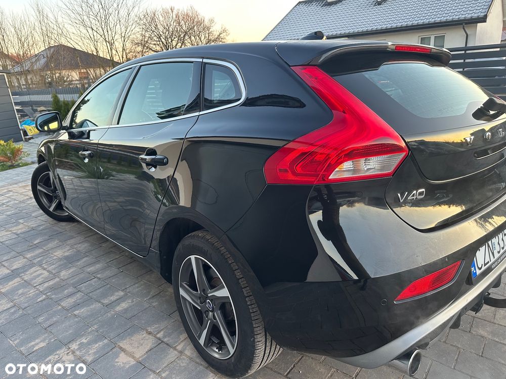 Volvo V40 D2 Drive-E R-Design Kinetic - 4
