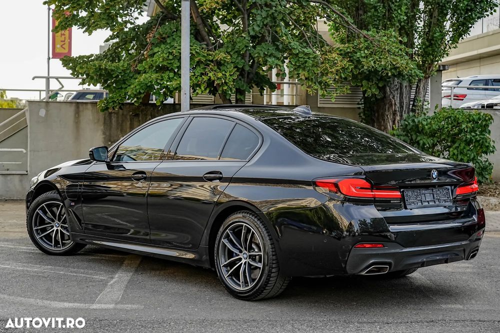 BMW Seria 5 530i Aut. M Sport Edition - 10