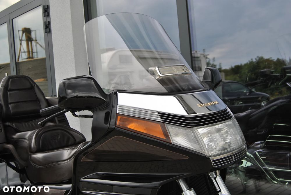 Honda GL - 6