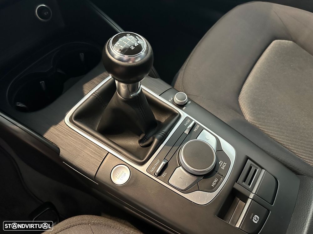 Audi A3 Limousine 1.6 TDI Design - 23