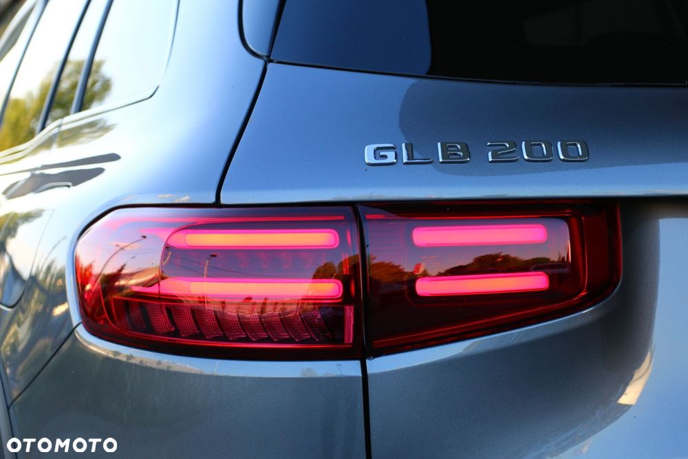 Mercedes-Benz GLB 200 AMG Line 7G-DCT - 11