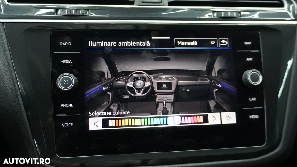 Volkswagen Tiguan 2.0 TDI 4Mot DSG Elegance - 22