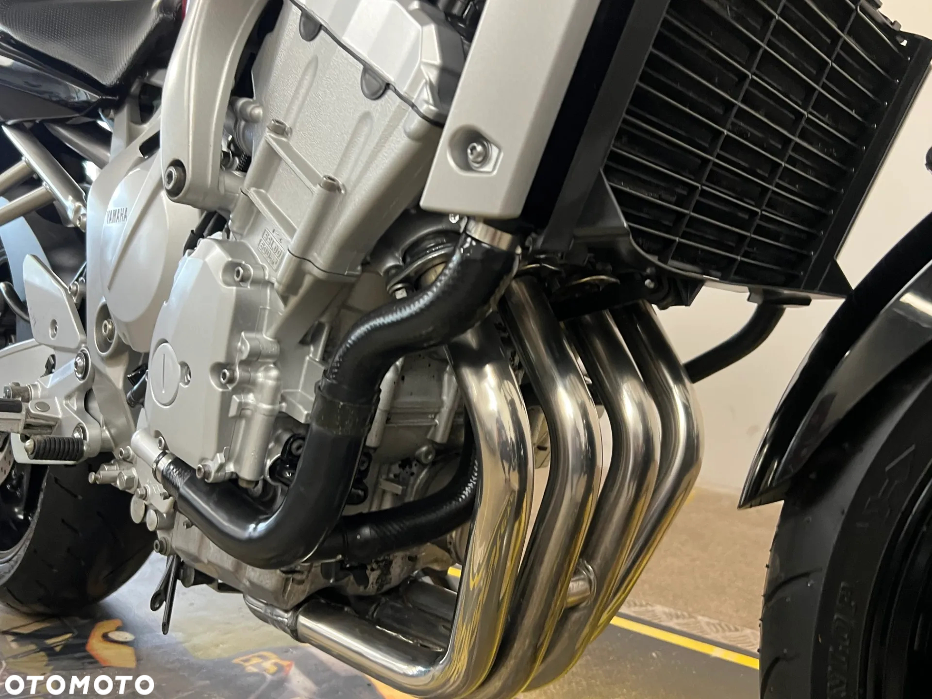 Yamaha FZ - 6
