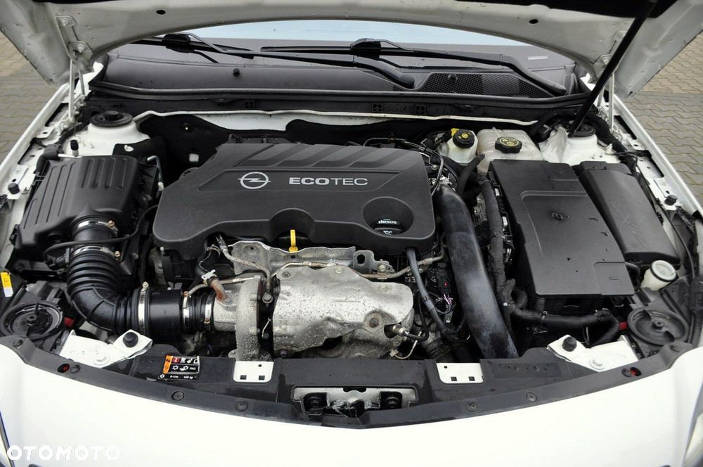 Opel Insignia - 40