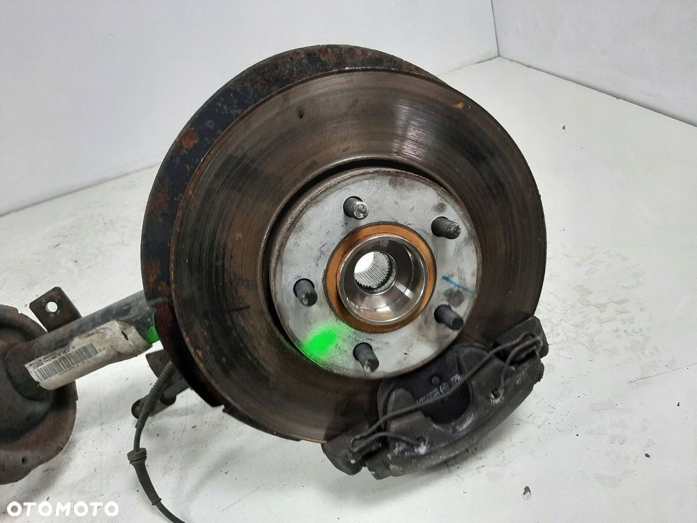 VOLVO S40 II 1.6D 06R ZWROTNICA MCPHERSON LEWY PRZOD - 2