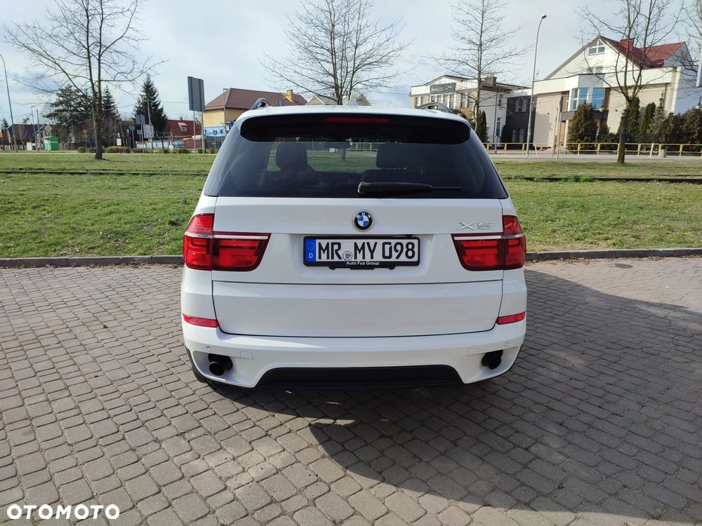 BMW X5 xDrive35i Edition Exclusive - 4