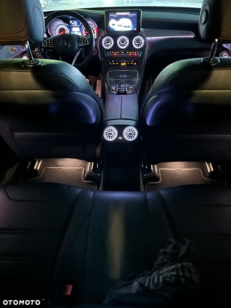 Mercedes-Benz GLC - 29