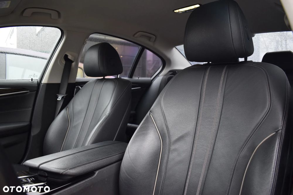 BMW Seria 5 518d Luxury Line - 14