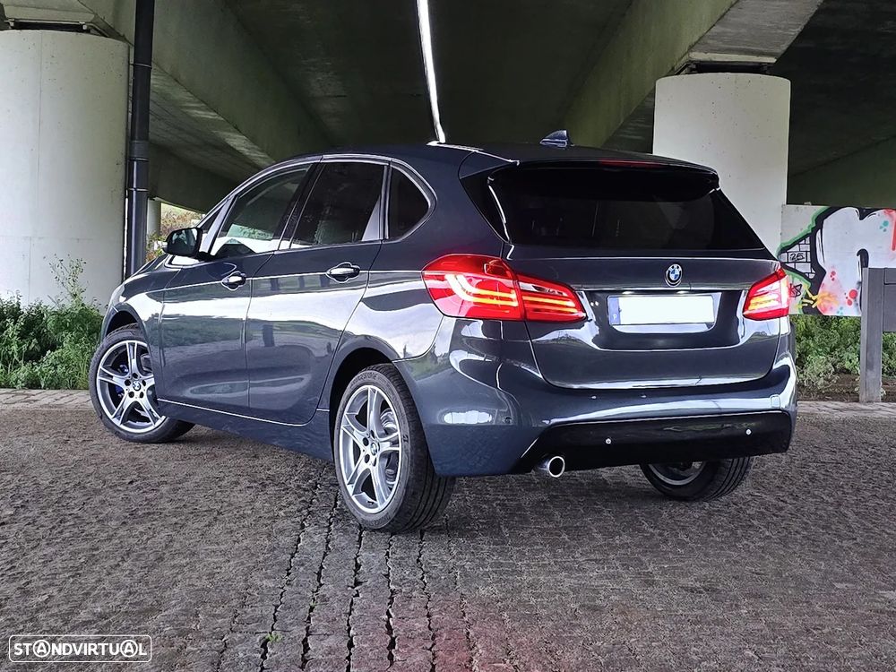 BMW 218 Active Tourer d Sport Line - 2