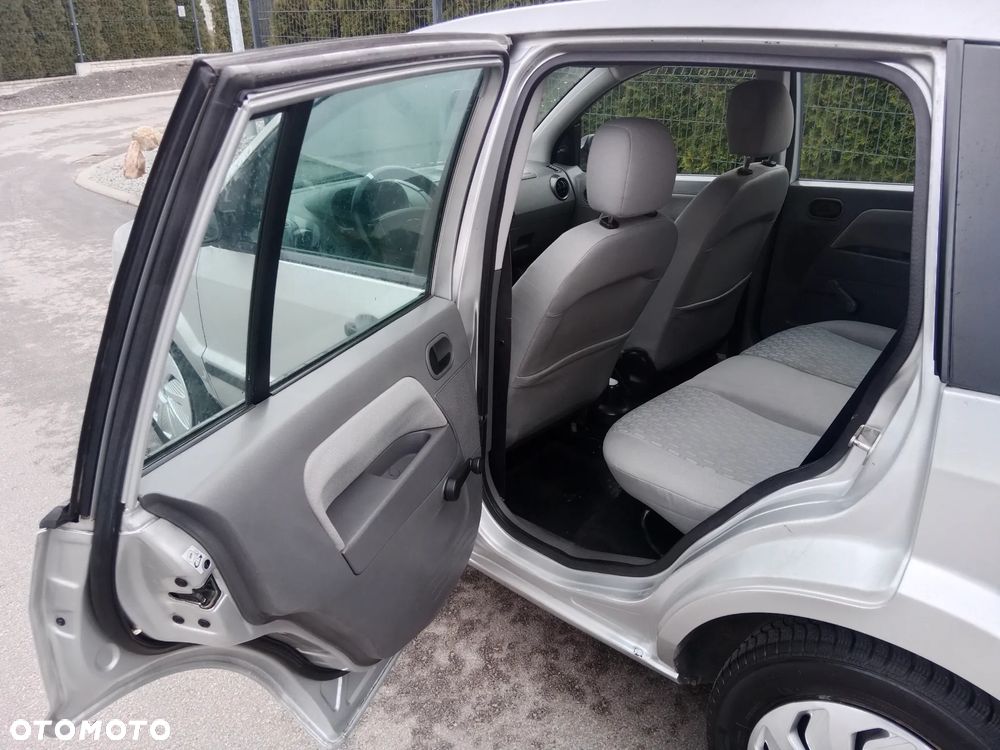 Ford Fusion 1.4 Ambiente - 8