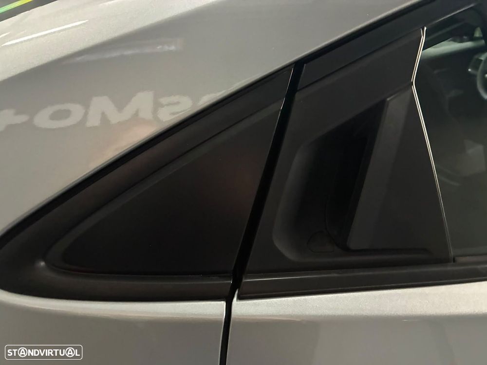 Toyota Prius - 32