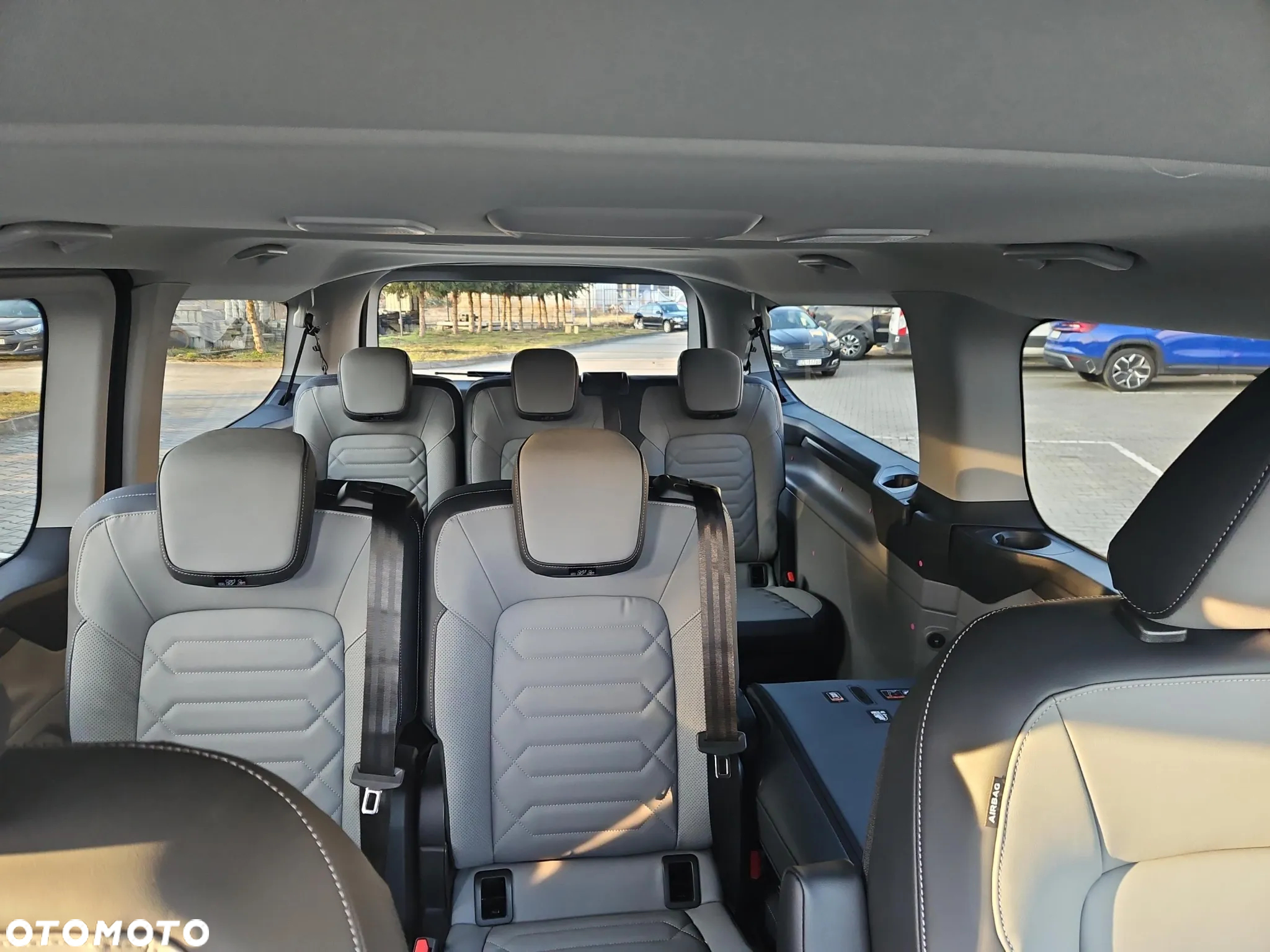 Ford Tourneo Custom 2.0 EcoBlue 320 L2 Titanium - 11
