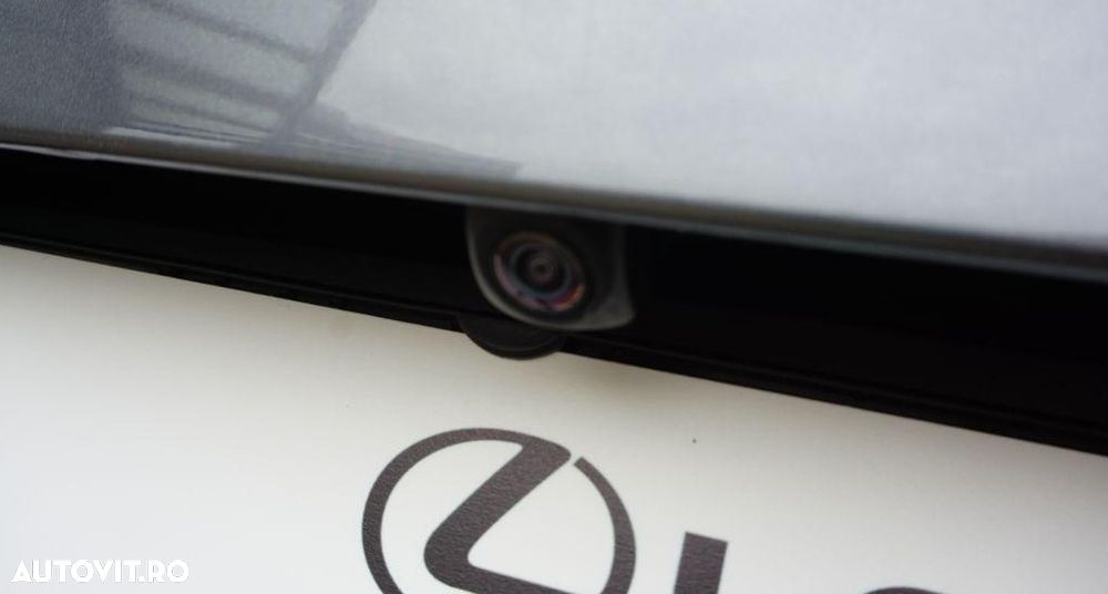 Lexus UX 250h FWD Business - 13