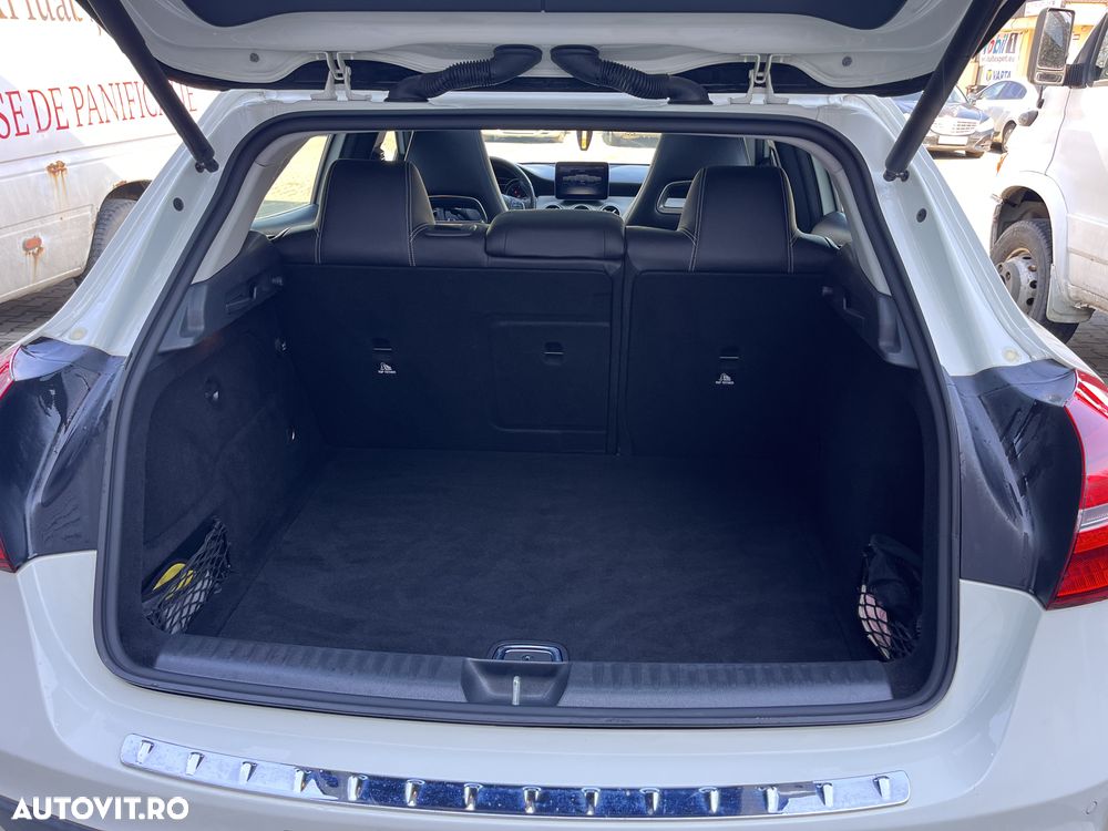 Mercedes-Benz GLA 220 d 4MATIC Aut. - 13