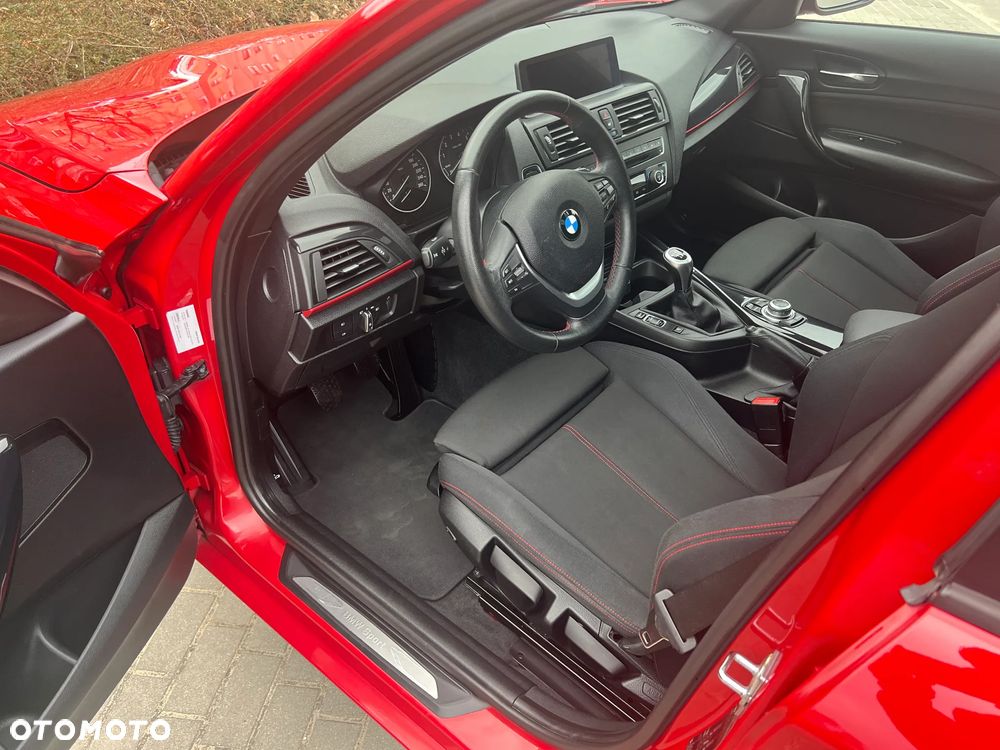 BMW Seria 1 116i Sport Line - 22
