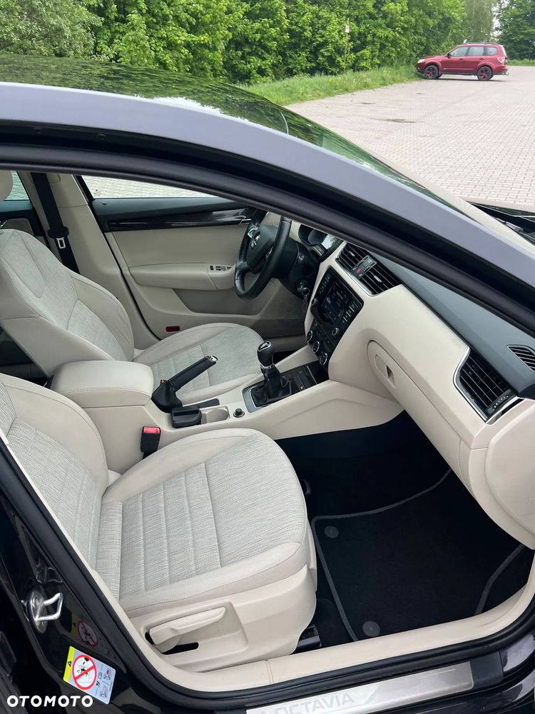 Skoda Octavia 2.0 TDI Style - 12
