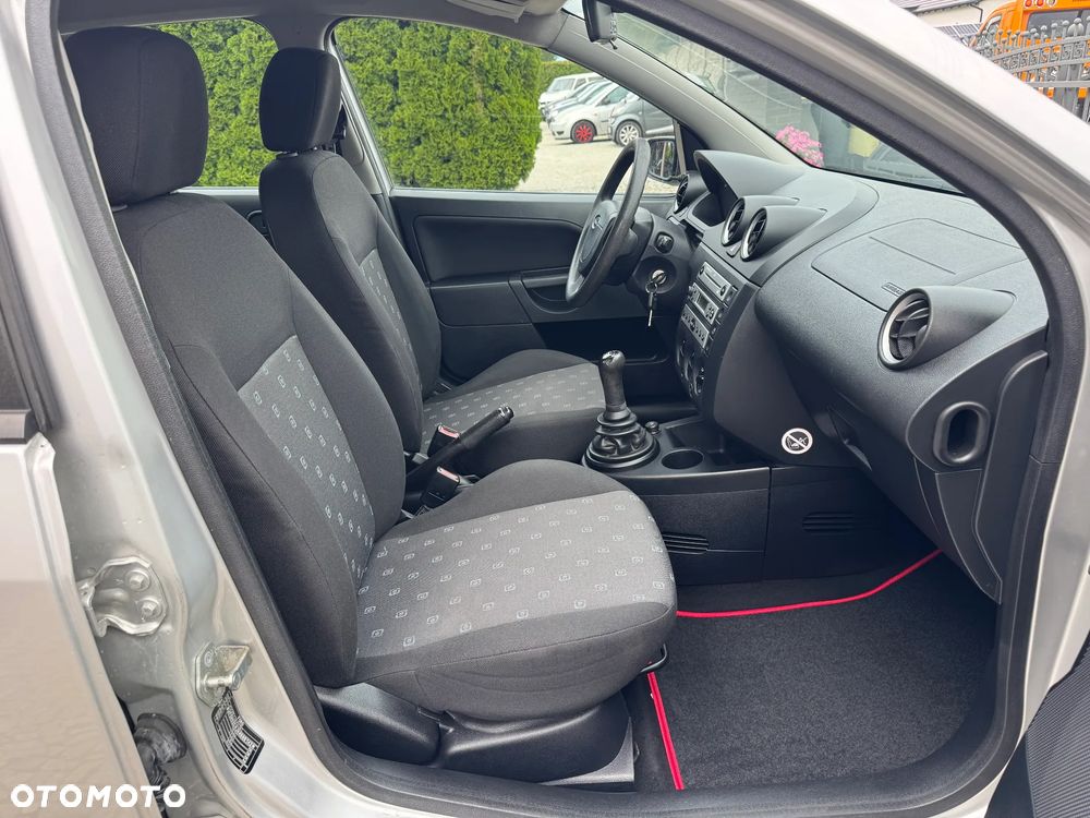Ford Fiesta 1.4 Fun - 26