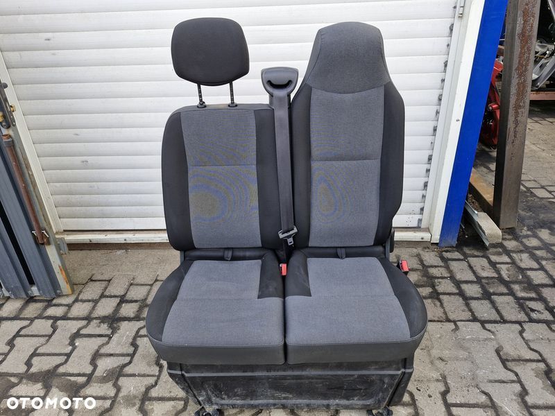 RENAULT MASTER III 3 FOTEL ŁAWKA PRAWY PRZÓD - 2