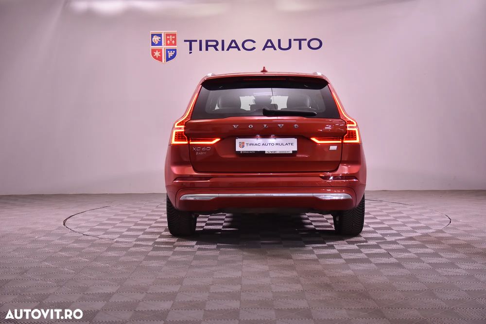 Volvo XC 60 T6 AWD Recharge Geartronic Inscription - 4
