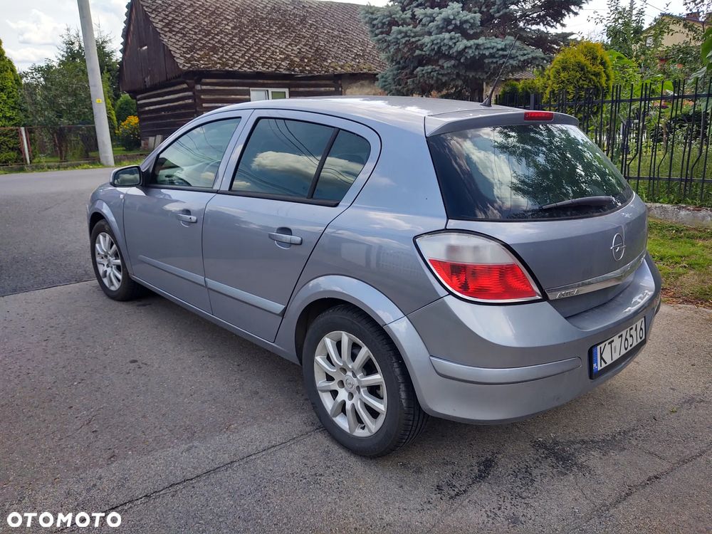 Opel Astra 1.7 CDTI Enjoy - 8