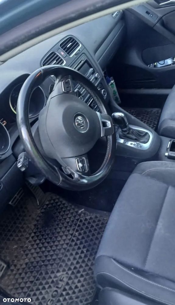 Volkswagen Golf - 4