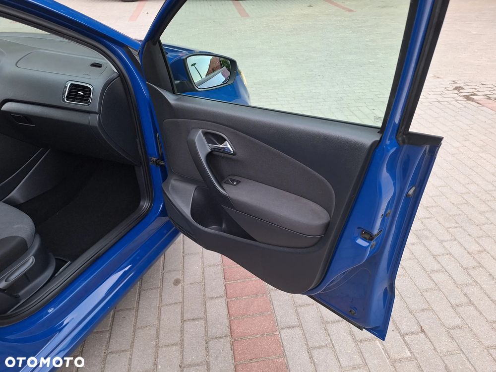 Volkswagen Polo 1.4 Style - 36