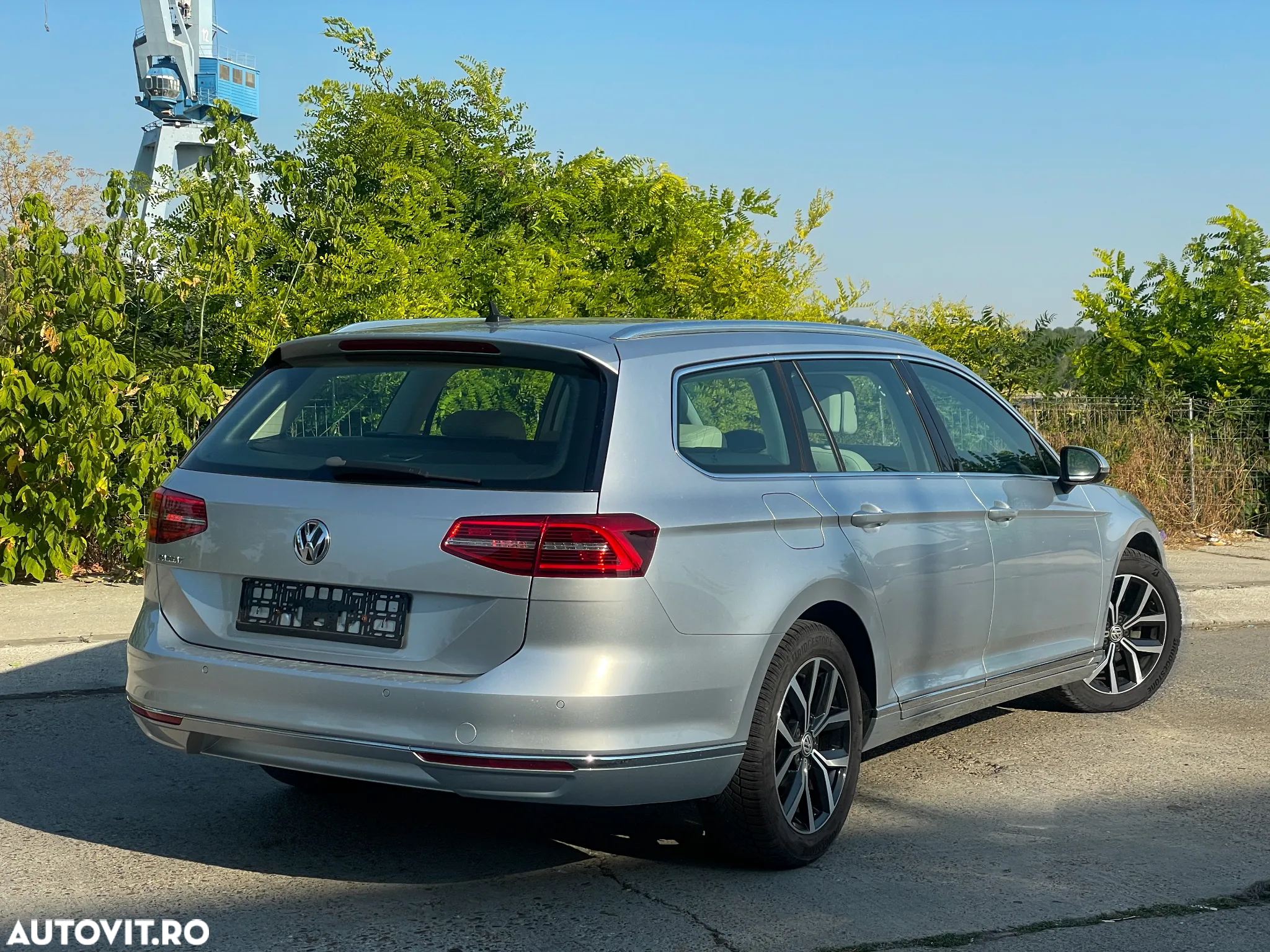 Volkswagen Passat Variant 2.0 TDI DSG Highline - 4