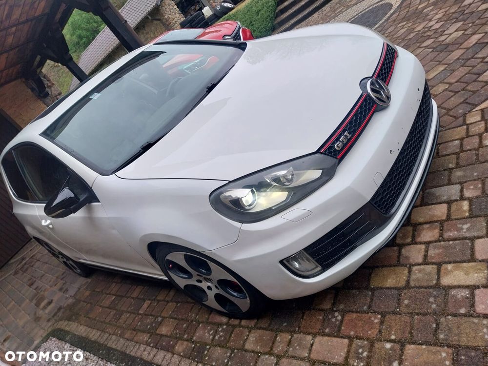 Volkswagen Golf - 11