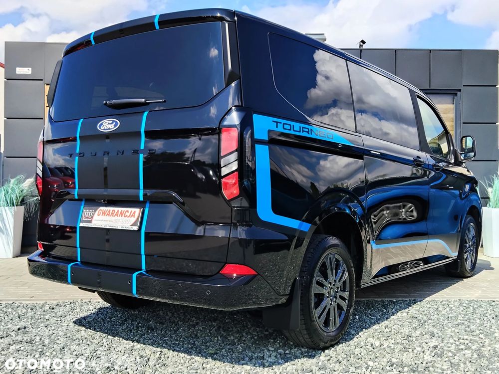 Ford Tourneo Custom 320 L1H1 VA Autm Titanium - 37