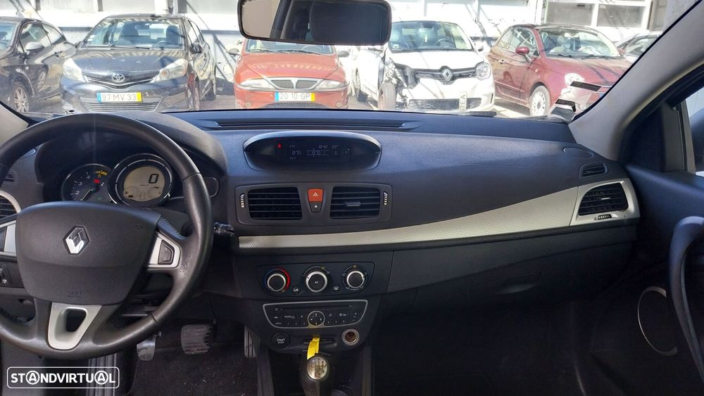 Renault Mégane Coupe 1.5 dCi Dynamique - 14
