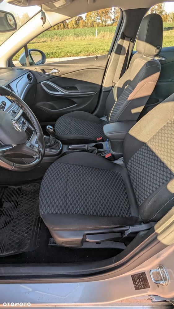 Opel Astra V 1.6 CDTI Dynamic S&S - 19