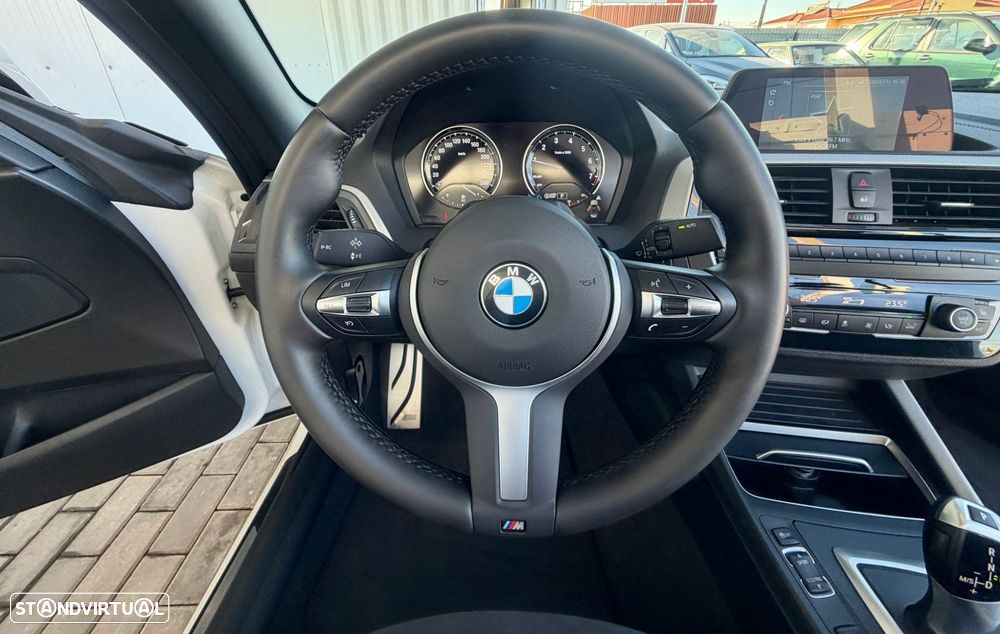 BMW 218 i Cabrio Pack M Auto - 36