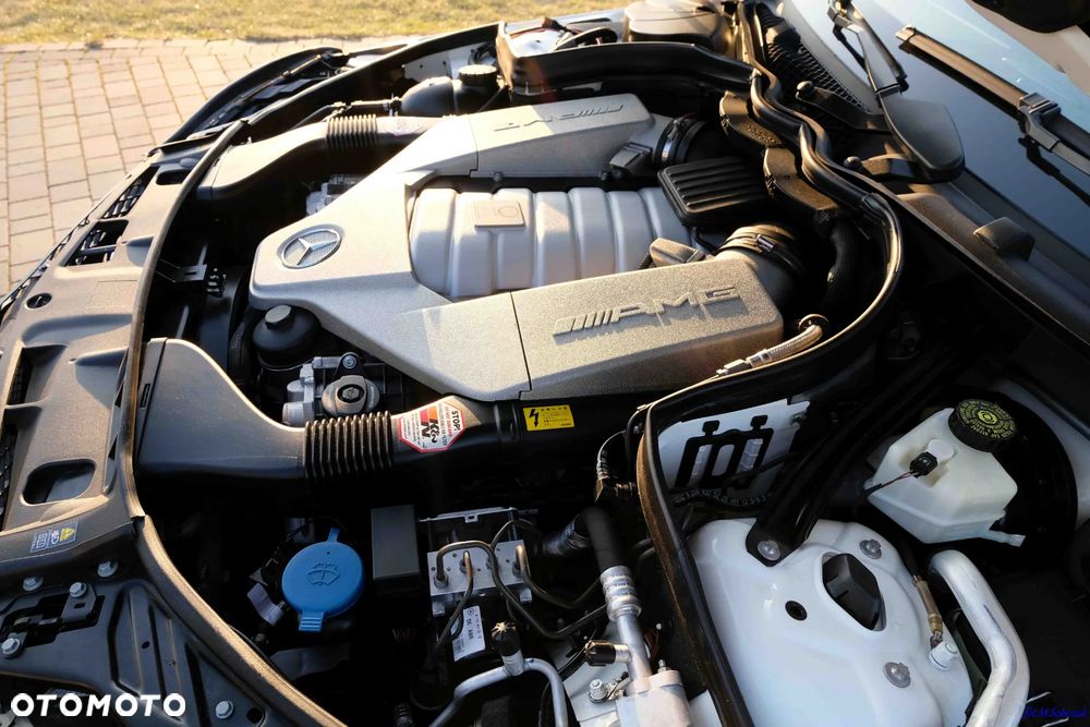 Mercedes-Benz Klasa C 63 AMG T AMG SPEEDSHIFT MCT - 12