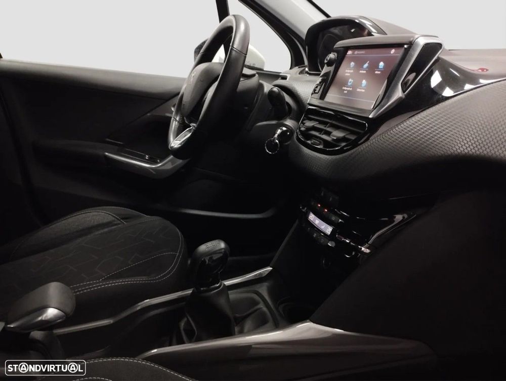 Peugeot 2008 1.2 PureTech Active - 5