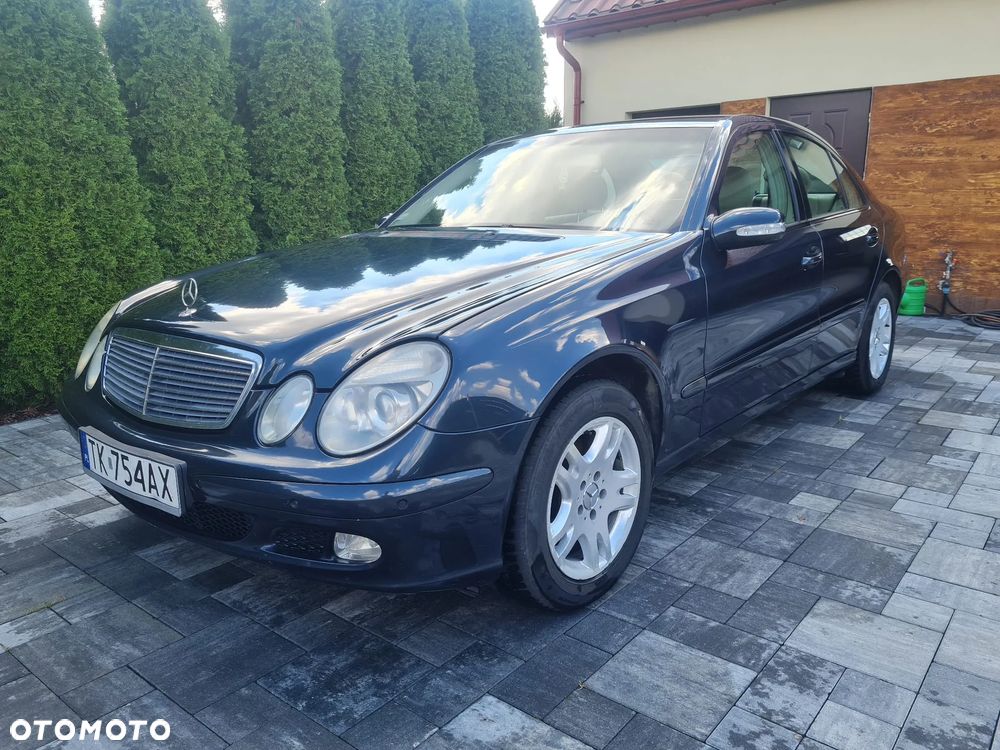 Mercedes-Benz Klasa E 200 CDI Classic DPF - 1